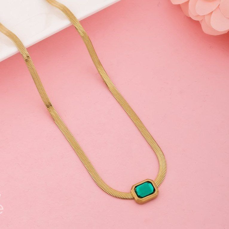 Veridian Serenity Pendant Necklace 2