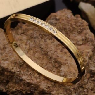 Elegant Stone-Studded Kada